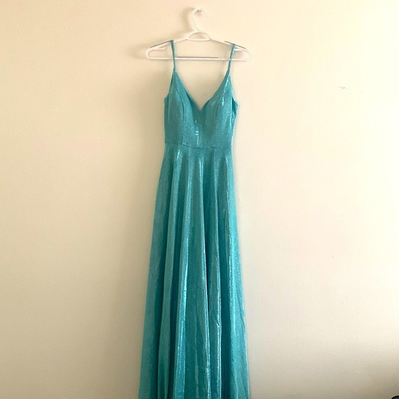 Simple Dark Blue Gown Dresses Davids Bridal Size Three Prom Dress Sparkly Blue Poshmark Simple Dark Blue Gown Dresses Davids Bridal Size Three Prom Dress Sparkly Blue Poshmark